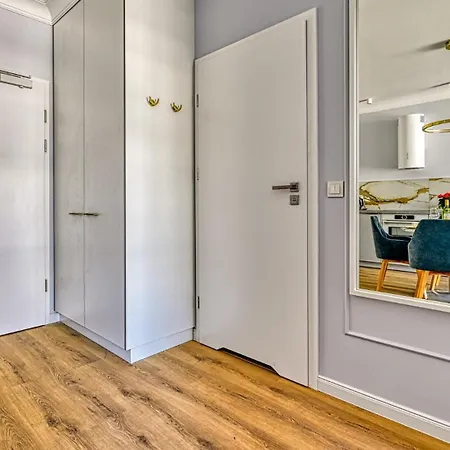 D306 Classik Z Basenem, Sauna, Jacuzzi, Przy Samej Plazy - 5d Apartment Niechorze